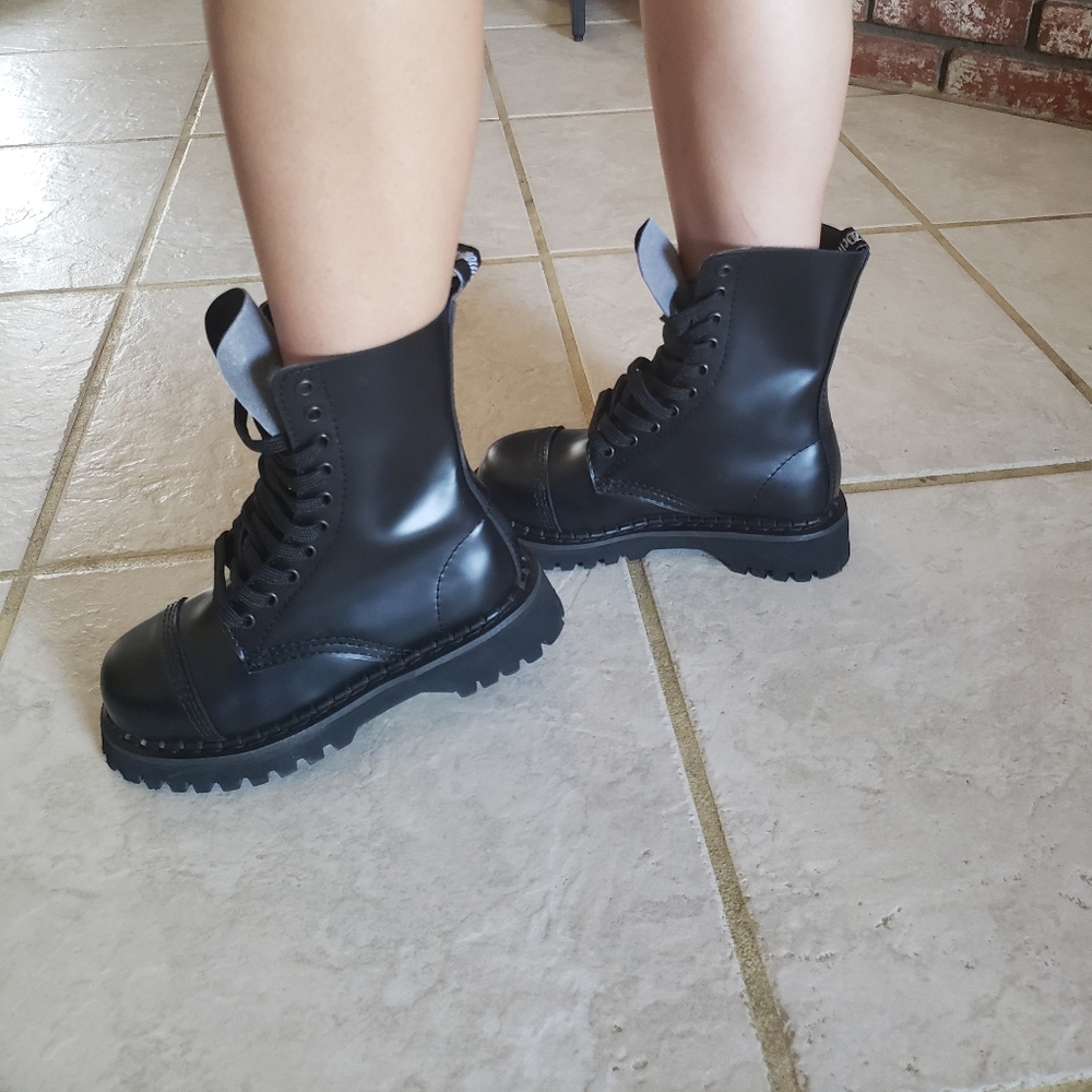 Demonia boots